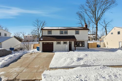 11 Lincroft Ave, Old Bridge, NJ, 08857-2107 | Card Image