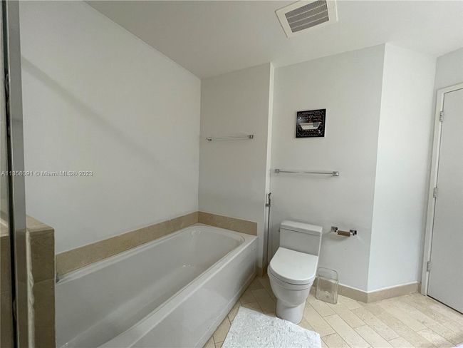 1006-S - 79 Sw 12 Th St, Condo with 2 bedrooms, 2 bathrooms and null parking in Miami FL | Image 14