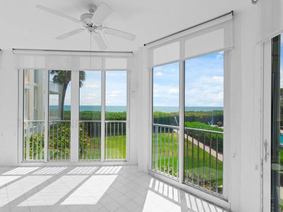 110 - 5680 Highway A1 A, Home with 2 bedrooms, 3 bathrooms and null parking in Vero Beach FL | Image 1