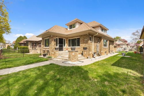 4230 N 25th St, Milwaukee, WI, 53209-6616 | Card Image