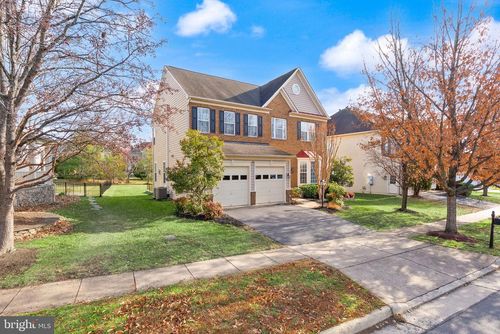 19296 Creek Field Cir, LEESBURG, VA, 20176-1619 | Card Image