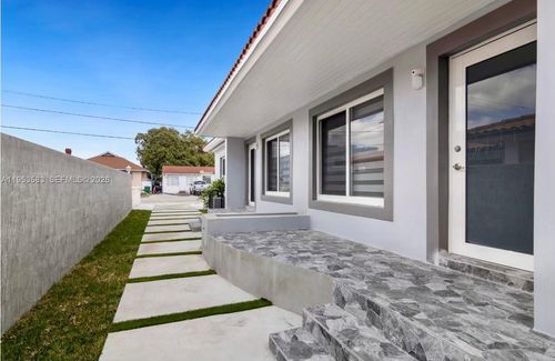 2722 Sw 5th St, Miami, FL, 33135-2802 | Card Image