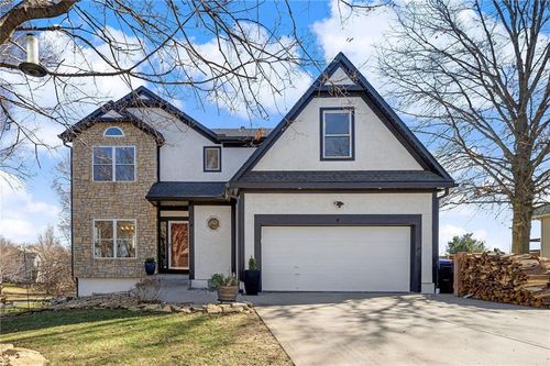 18392 154th Ter, Basehor, KS, 66007-3401 | Card Image