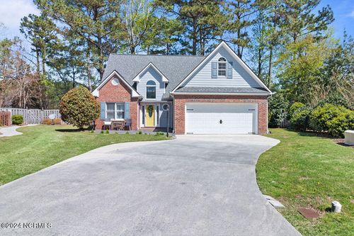 202 Sand Dollar Cv, Sneads Ferry, NC, 28460-9114 | Card Image