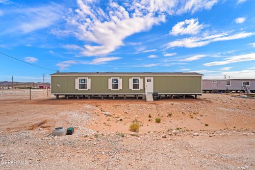 742 Canfield Dr, Horizon City, TX, 79928-2004 | Card Image