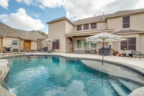 192 Sunrise Hl, Castroville, TX, 78009-3439 | Card Image