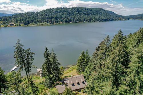 1164 N End Rd, Salt Spring Island, BC, V8K1M1 | Card Image