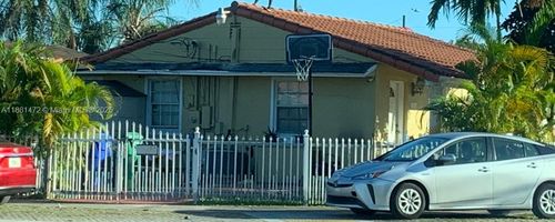 1531 Nw 34th Ave, Miami, FL, 33125-1833 | Card Image