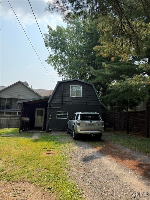119 Spring Ave, Watertown, NY, 13601-3510 | Card Image