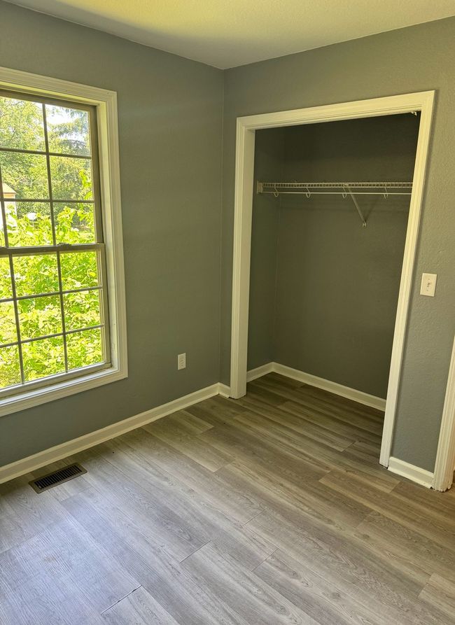 1312 N Hickory St, House other with 4 bedrooms, 2 bathrooms and 4 parking in Champaign IL | Image 16