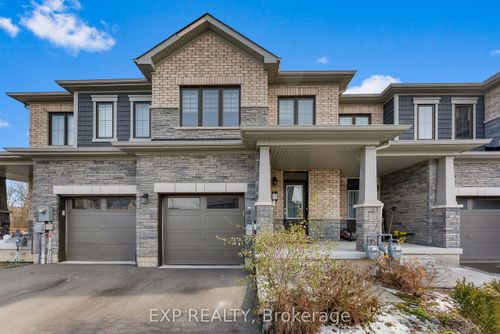 15-8273 Tulip Tree Dr, Niagara Falls, ON, L2H3S8 | Card Image