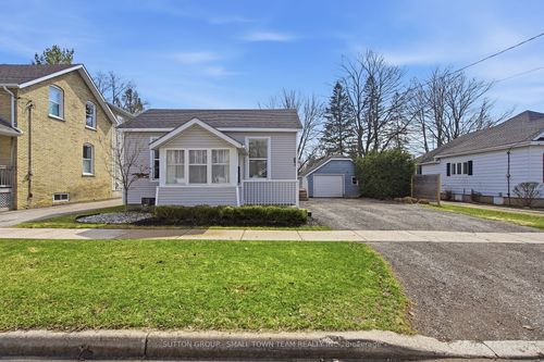 83 John St E, Huron, ON, N0M1S1 | Card Image