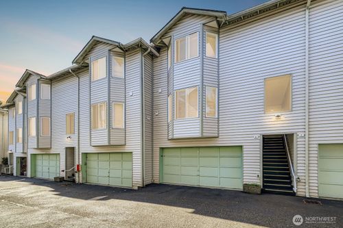 apt-2-10 E Casino Rd, Everett, WA, 98208-2630 | Card Image