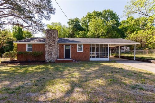 201 Scarborough St, Spring Lake, NC, 28390-3828 | Card Image