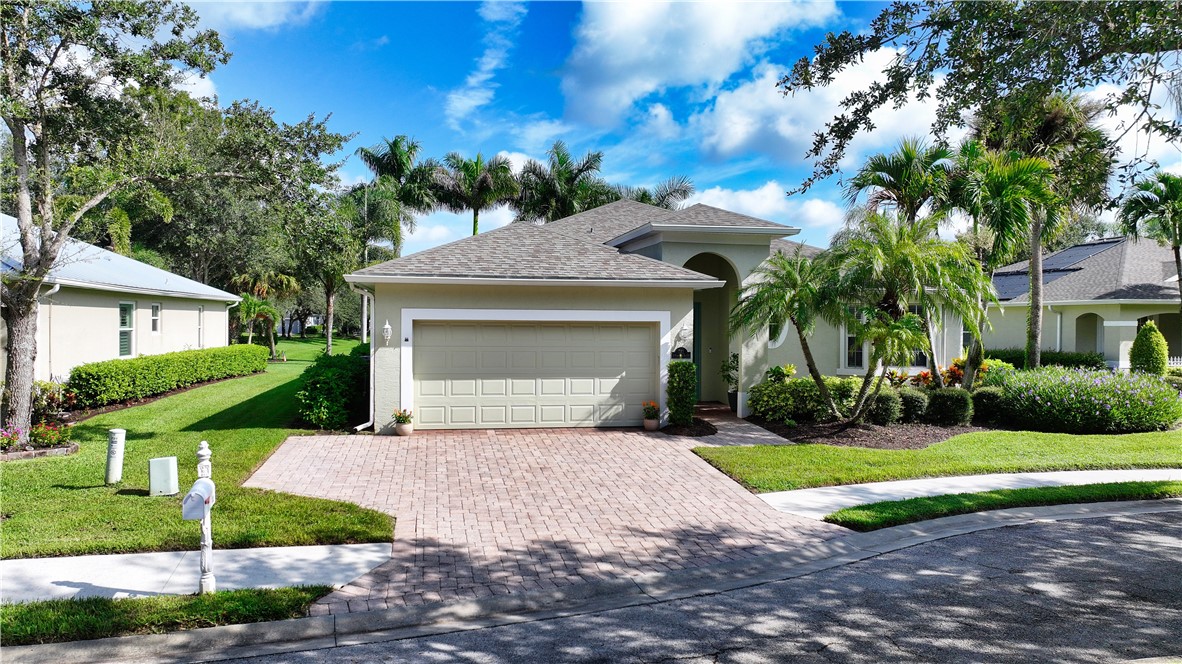 Ocracoke Sq, Vero Beach, FL 32968