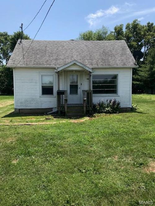 327 Walnut St, Carrollton, IL, 62016-1140 | Card Image