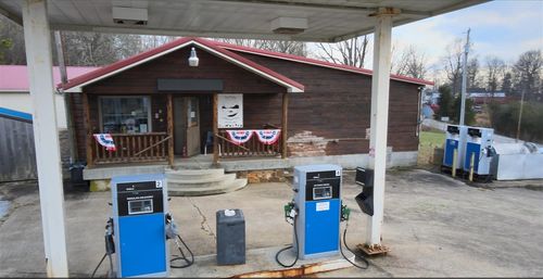 30 Stockholm Rd, Mammoth Cave, KY, 42259-8482 | Card Image