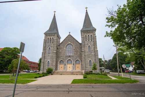 69 Leicester St, Perry, NY, 14530-1142 | Card Image