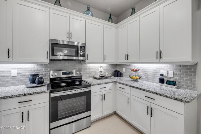 110 Longridge Ln, Townhouse with 3 bedrooms, 3 bathrooms and null parking in ORMOND BEACH FL | Image 31