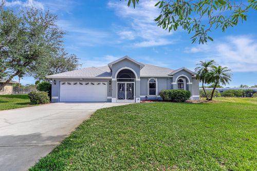 2704 Se Eagle Dr, Port St Lucie, FL, 34984-8913 | Card Image