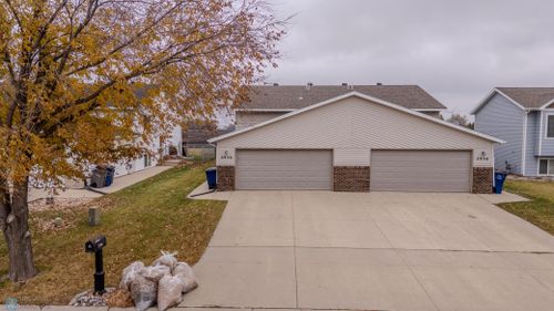 2936 7th Avenue N, Moorhead, MN, 56560 | Card Image