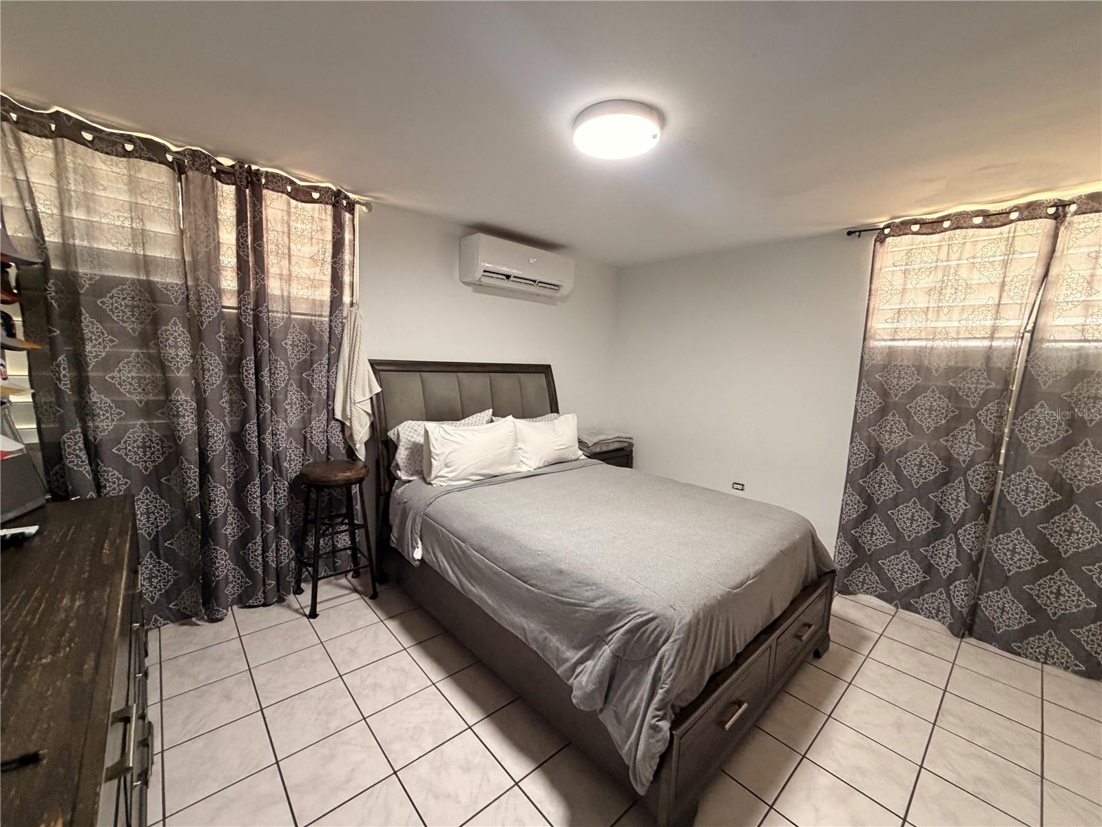 Residential Lease en alquiler en SANTA ISABEL, 15419 CALLE FLAMBOYAN URB. PASEOS DE JACARANDA, 1528 m²
