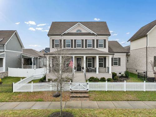 1566 Drakes Creek Rd, Hendersonville, TN, 37075-8637 | Card Image