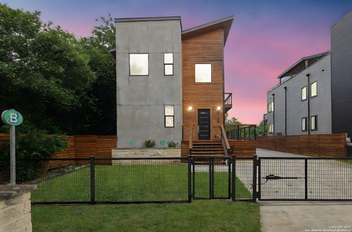 609 Sturgeon St, San Marcos, TX, 78666-7853 | Card Image