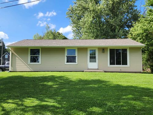 930 Jackson St, Platteville, WI, 53818-2901 | Card Image
