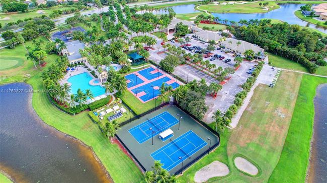 251 Saratoga Blvd E, House other with 4 bedrooms, 3 bathrooms and null parking in Royal Palm Beach FL | Image 51