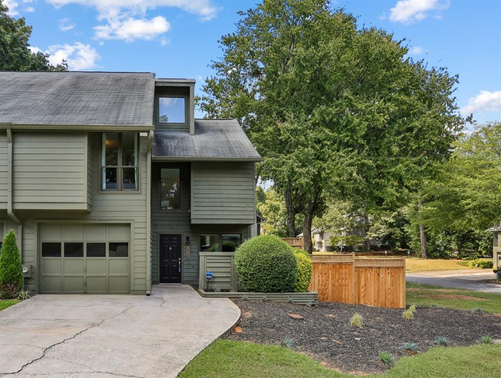 Creatwood Cir, Smyrna, GA 30080