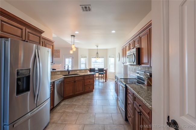 30920 E 65 Th St S, House other with 4 bedrooms, 2 bathrooms and null parking in Broken Arrow OK | Image 10