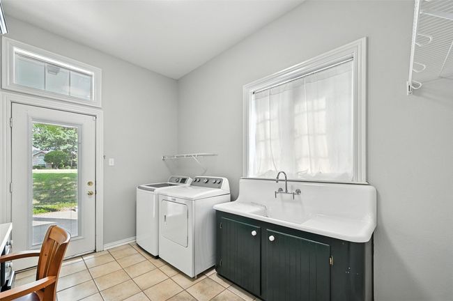 817 Nueces Trl, House other with 4 bedrooms, 4 bathrooms and null parking in Midlothian TX | Image 33