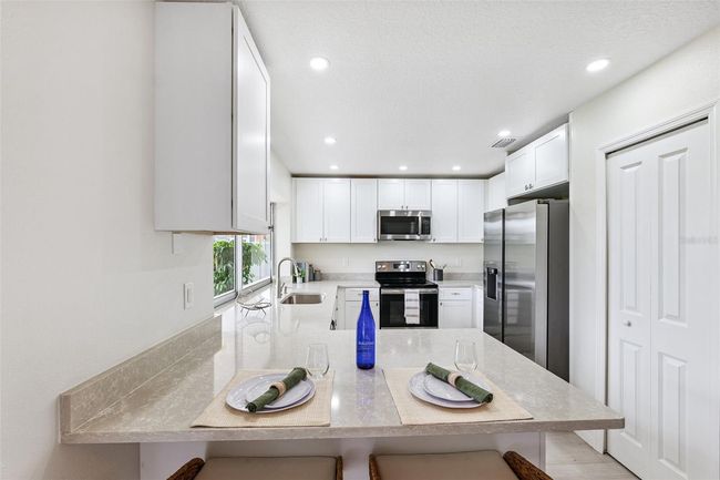 6521 Bimini Ct, House other with 3 bedrooms, 2 bathrooms and null parking in APOLLO BEACH FL | Image 15