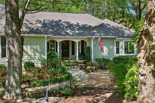 2417 Stockton Dr, Marietta, GA, 30066-2143 | Card Image