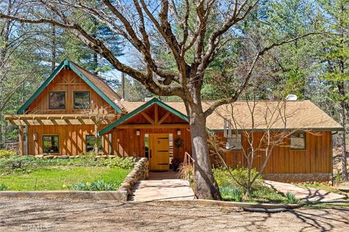 15171 Siwini Rd, Forest Ranch, CA, 95942-9664 | Card Image