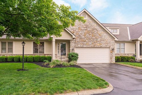 7943 Linksview Cir, Westerville, OH, 43082-8580 | Card Image
