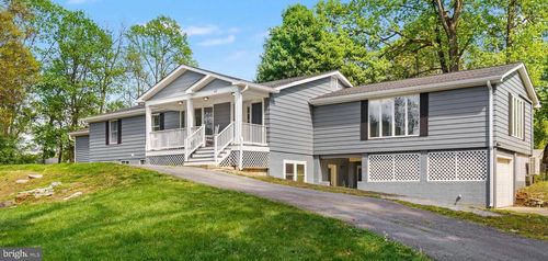 42 Together Dr, INWOOD, WV, 25428-5420 | Card Image