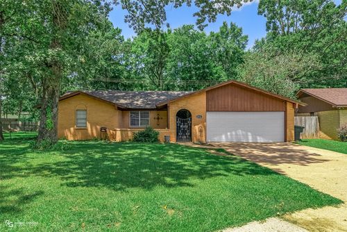 8916 Hedges Dr, Shreveport, LA, 71118-2011 | Card Image