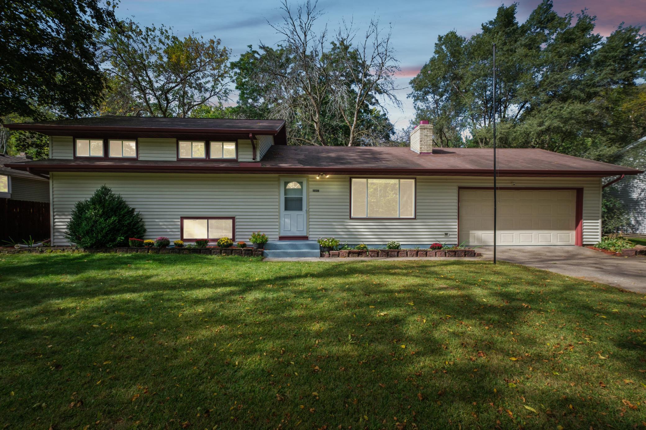 Wren St, Minneapolis, MN 55433