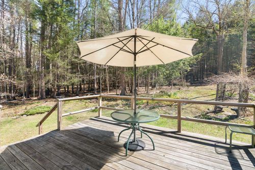 408 Old Guilford Rd, Brattleboro, VT, 05301-3653 | Card Image