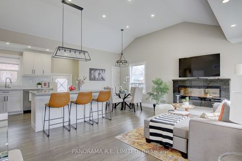 50 Maydolph Rd, Etobicoke, ON, M9B1W5 | Card Image