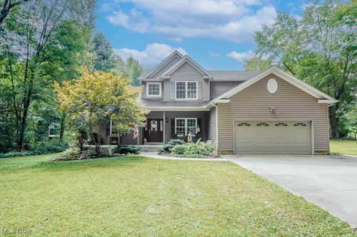 6843 Manchester Rd, New Franklin, OH, 44216-9483 | Card Image