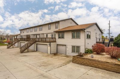 3929 Memory Lane, Condo with 2 bedrooms, 2 bathrooms and null parking in Waterloo IA | Image 1