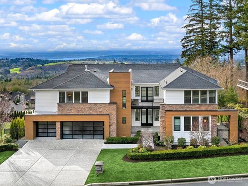 6981 171st Ct Se, Bellevue, WA, 98006-5038 | Card Image