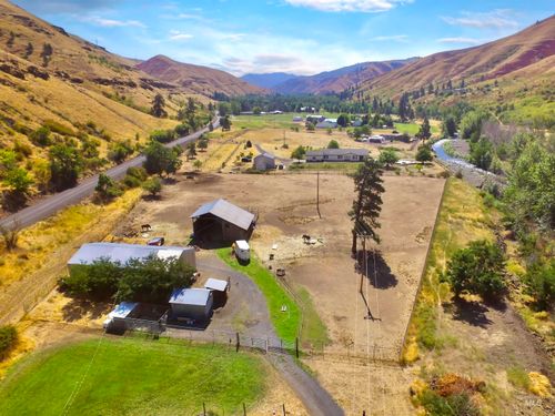 1920 Tucannon Rd, Pomeroy, WA, 99347-9604 | Card Image