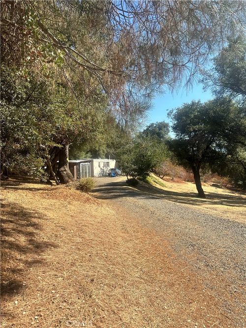 40845 Jean Rd E, Oakhurst, CA, 93644 | Card Image