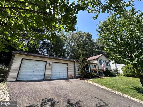 5918 Freds Oak Rd, BURKE, VA, 22015-2504 | Card Image