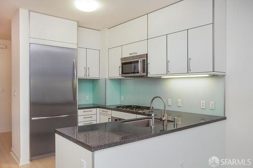 5l-318 Spear St, San Francisco, CA, 94105-6161 | Card Image