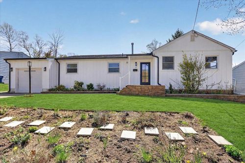 21 Allwood Dr, Lawrence, NJ, 08648-3103 | Card Image